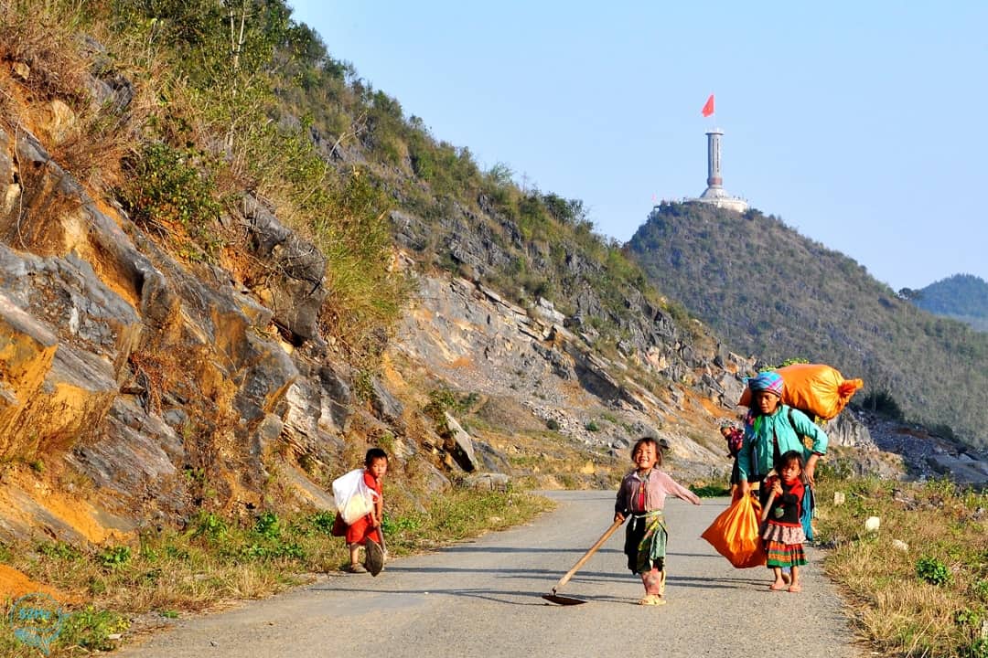 Cực Bắc của Việt Nam - Cột cờ Lũng Cú tại Lũng Cú, Đồng Văn, Hà Giang