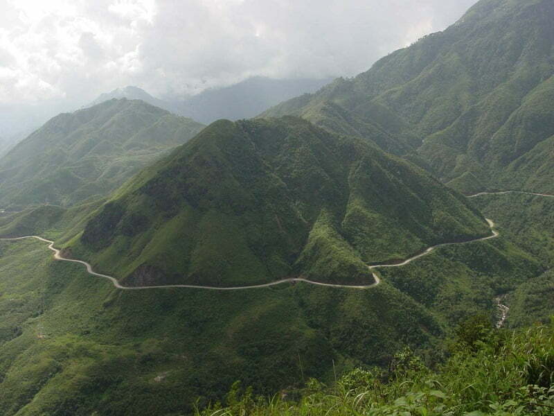 Chư Yang Sin là một dãy núi ở Đắk Lắk có đỉnh Chư Yang Sin cao 2442m, đây là đỉnh núi cao nhất Tây Nguyên