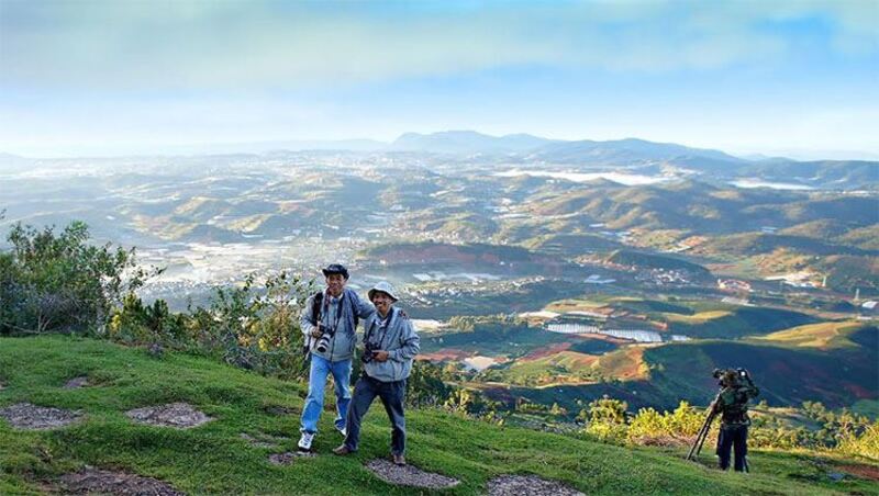 Hành trình chinh phục Đỉnh núi bằng chính đôi chân của mình đầy ý nghĩa