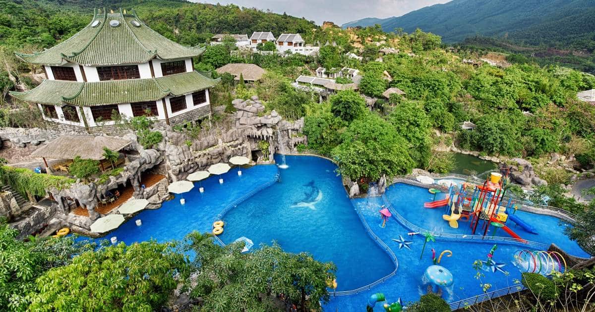 Tại sao không nên bỏ lỡ Suối Khoáng Nóng Núi Thần Tài?