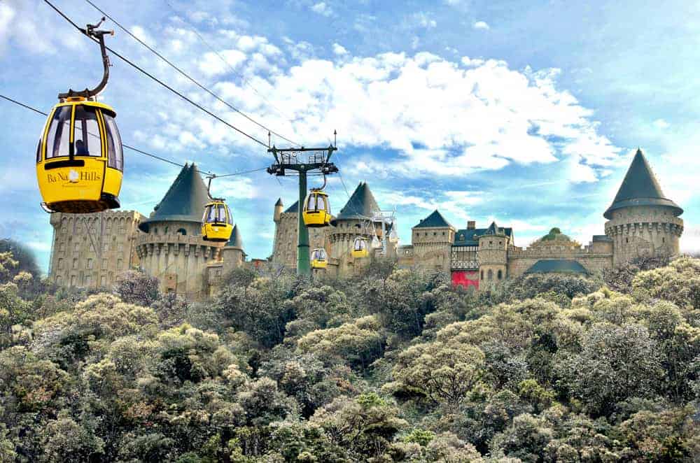 Đi Bà Nà Hills bằng cáp treo