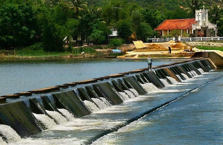 Đập Tam Giang Phú Yên - Điểm Đến Mới Lạ Của Xứ Nẫu