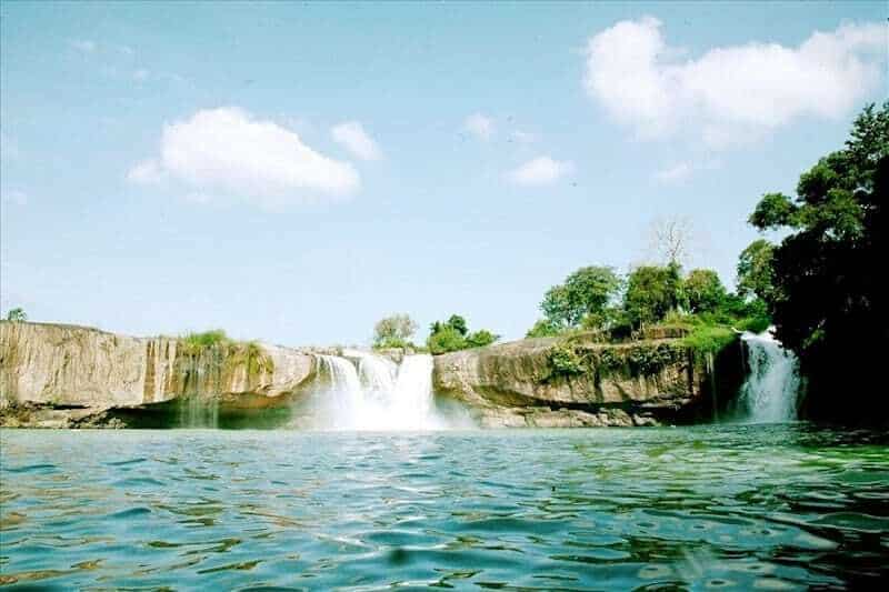 Những khu vực lân cận hồ mà du khách có thể ghé thăm