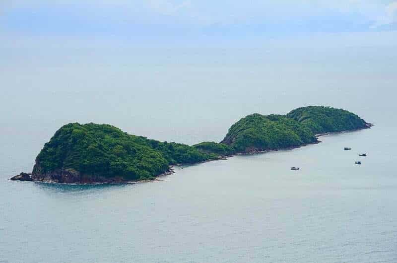 Hòn Ngang có cấu trúc đảo độc đáo
