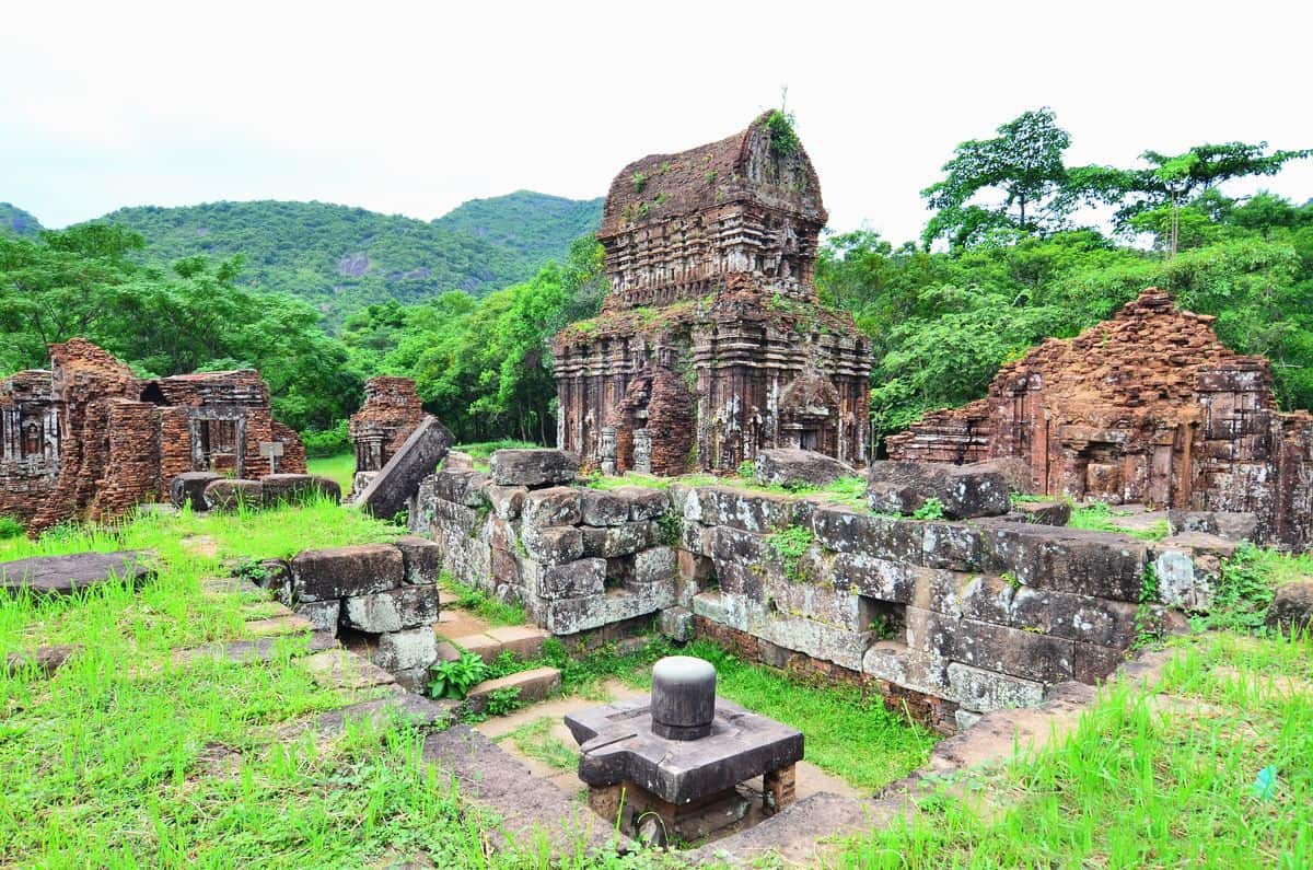 Những trải nghiệm không thể bỏ qua khi ghé thăm thánh địa