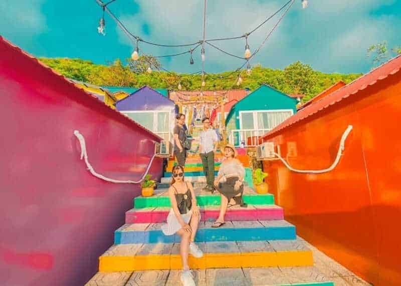 Nơi đây sở hữu hàng loạt các màu sắc nổi bật