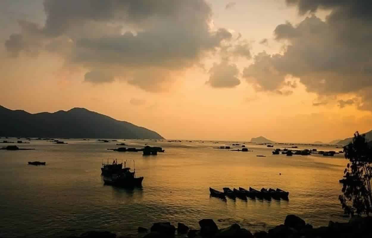 Hoàng hôn tại Vịnh Vũng Rô