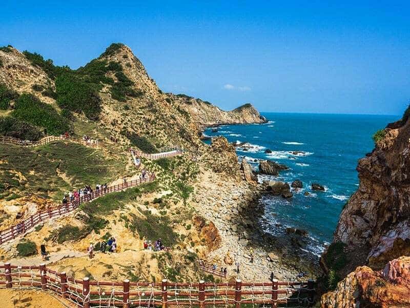 Đường đi đến Mũi Vi Rồng