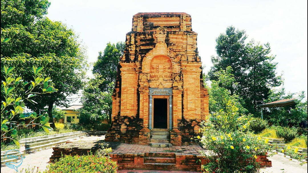 Vẻ đẹp rất riêng của ngọn tháp cổ