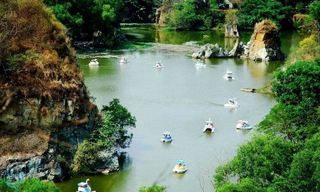 Khung cảnh nên thơ của khu du lịch Bửu Long