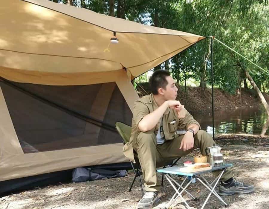 Cắm trại qua đêm trên núi
