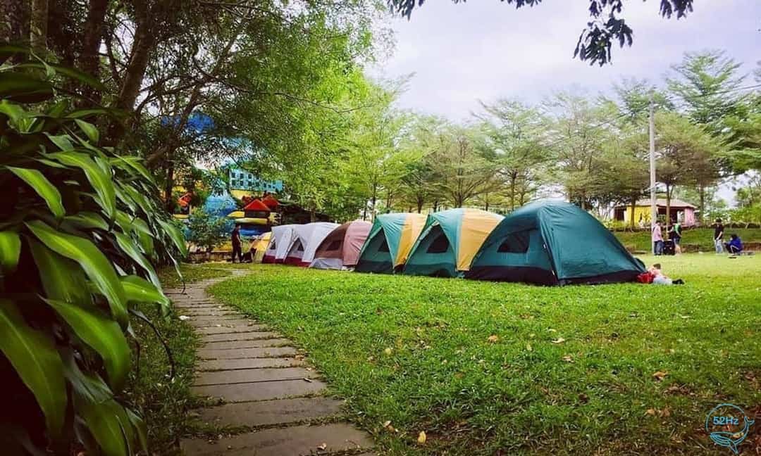Không gian cắm trại tại khu du lịch thác Đá Hàn