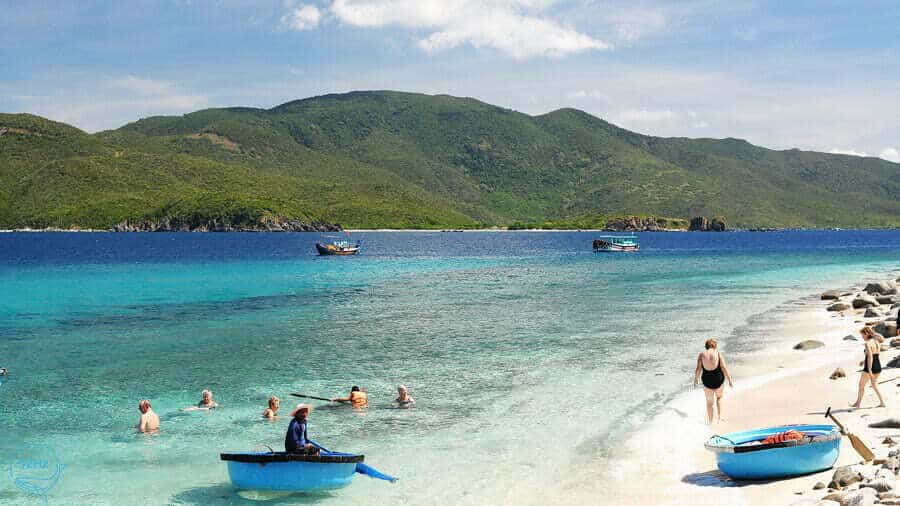 Bãi Tranh Nha Trang: Top 7 Hoạt động thú vị không thể bỏ lỡ
