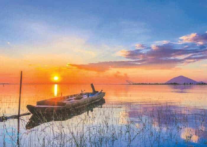 Du khách mê tít hoàng hôn tại đảo Nhím