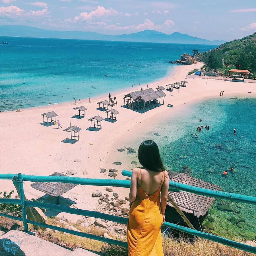 Trải nghiệm nhiều bãi tắm đẹp tại đầm Môn