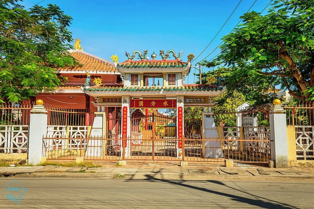 Giới thiệu về Dinh Vạn Thủy Tú