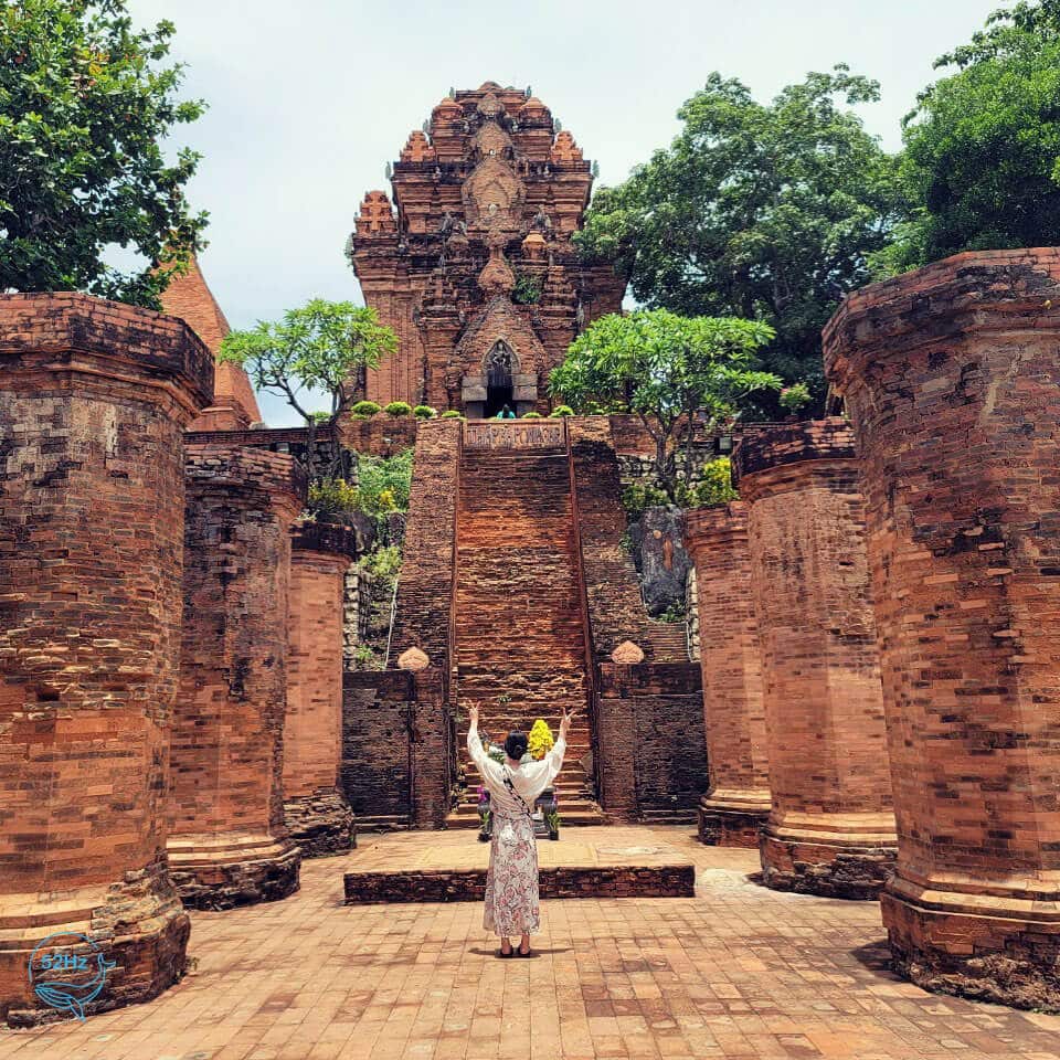 Lưu lại những khoảnh khắc check-in Tháp Bà Ponagar ấn tượng