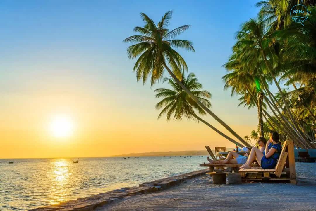 Hòn Rơm Mũi Né - Khám Phá Thiên Nhiên Hoang Sơ Yên Bình