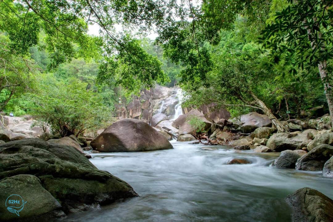 Thác Bà Tánh Linh - “Vịnh Hạ Long trên núi” của Bình Thuận