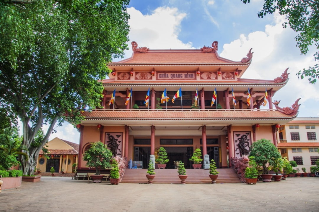 Chùa Quang Minh Bình Phước - Địa điểm tâm linh nên ghé một lần