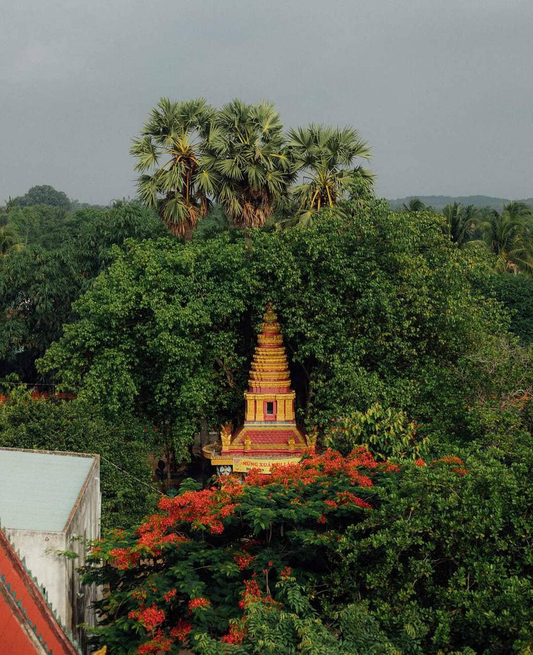 Tháp Bồ Đề - ngọn tháp thờ tượng Phạm Thiên